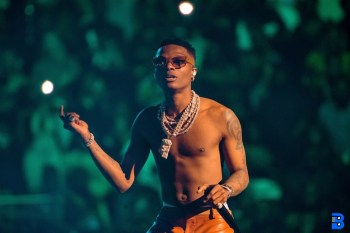 Wizkid – Girls Around Me Ft. Naira Marley